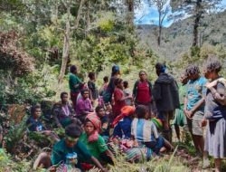 Ribuan Warga Intan Jaya Mengungsi, Menteri Pigai dan Gubernur Meki Segera Mediasi Pihak yang Berkonflik