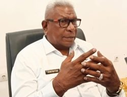 Bupati Mimika John Rettob Respon Keluhan Terkait Beasiswa Bagi Mahasiswa Amungme dan Kamoro
