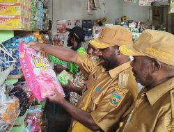 Pemkab Dogiyai Lakukan Pemeriksaan Kenyamanan Bahan Kebutuhan Pokok Jelang Perayaan Nataru