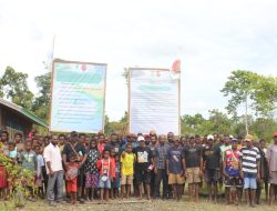 Pegiat HAM Papua dan UN Human Rights Pasang Baliho Pasca Serangan Aparat di Kabupaten Nduga