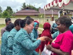 Peringatan Hari Ibu Nasional ke-97 2025, Ketua TP PKK Mimika Suzy Rettob: Tanpa Mama Dunia Sepi