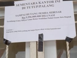 Warga Palang Kantor Bupati Buntut Uang Rp 5 Miliar Lebih Sewa Penginapan Kodim Tolikara Belum Dibayar