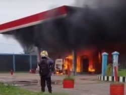 SPBU di Jalan Nowari Merauke Terbakar, Sejumlah Kendaraan Ikut Dilalap Si Jago Merah