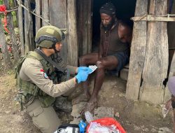 Satuan Tugas Damai Cartenz 2026 Gelar Patroli dan Pengobatan Keliling Bagi Warga di Sinak Puncak