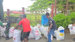 Korem Praja Wira Yakthi, Warga, dan Mahasiswa Bersihkan Lingkungan di Padang Bulan Abepura