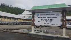 Dokter dan Perawat Rumah Sakit Umum Daerah Yowari Dianiaya Keluarga Pasien