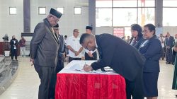 Bupati John Rettob Lantik Ratusan Pejabat di Pemkab Mimika, Berikut Daftar Nama Pejabat Baru