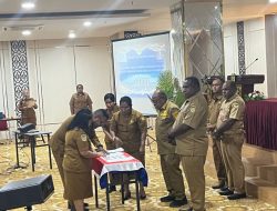 Pimpin Sertijab Pejabat di Lingkup Pemkab Mimika, Wakil Bupati Emanuel: Rotasi Hal yang Wajar