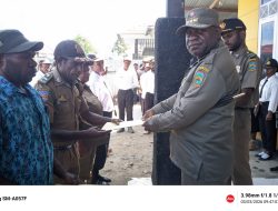 Peringatan HUT ke-76 Satpol PP 2026, Yohanes Butuh Ajak Bekerja Keras Wujudkan Dogiyai Dou Enaa