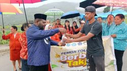 Pemkab Tolikara Bagikan Takjil untuk Umat Muslim Wujud Dukungan dan Toleransi Dalam Heterogenitas