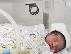 Bayi Berjenis Kelamin Perempuan Masih Memiliki Tali Pusar Ditemukan Dalam Karung Beras