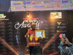 Bupati Mimika John Rettob Terima KWP Award 2026 di Gedung DPR-MPR RI Senayan Jakarta