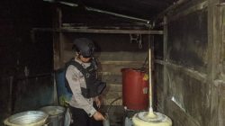 Polres Jayapura Gerebek Lokasi Produksi Minuman Keras Oplosan di Kawasan Jalan Polomo, Sentani
