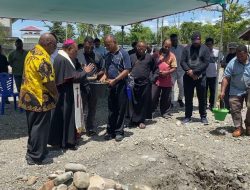 Uskup Timika Mgr Bernardus Baru Pimpin Ibadah Peletakan Batu Pertama Pembangunan Wisma Unio