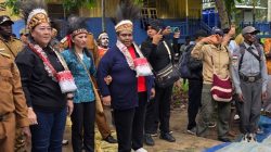 TP PKK dan Dekranasda Mimika Kunjungi Distrik Amar, Suzy Rettob: Kami Datang Melayani Masyarakat