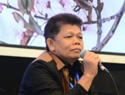 Pedagogi Kecerdasan Digital Memaknai Hardiknas