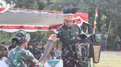 Panglima Kodam Cenderawasih Febriel Sikumbang Tutup TMMD ke-128 Kodim Mimika di Keakwa