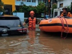 Hujan Deras Mengguyur DKI Jakarta, Sejumlah Wilayah Ibu Kota dan Sekitarnya Dilanda Banjir