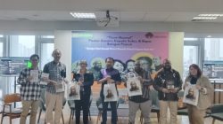 Sejumlah Pembicara Bedah Buku Tokoh Bangsa Papua Thom Beanal untuk Situasi Papua Saat Ini