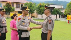 Kapolres Vox Dei Jadi Inspektur Upacara Kenaikan Pangkat Atas Dedikasi Personel di Polres Jayapura