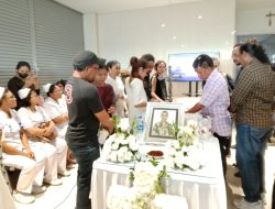 Isak Tangis Mewarnai Prosesi Pemakaman Wartawan Tiffanews.co.id Merauke Benyamin Tukan