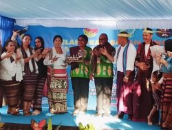 Hedung Sambut Septinus Lobat dan Lende Mere Serta Rombongan Saat Pelantikan IKL Kota Sorong