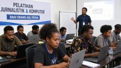 Pelatihan Jurnalistik dan Komputer untuk Generasi Muda Orang Asli Papua Suku Amungme dan Kamoro