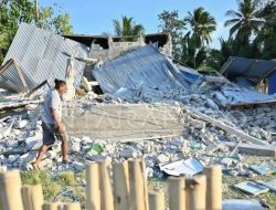 Korban Meninggal Gempa Pulau Flores 70 Orang, 22.469 Rumah Rusak dan 48.922 Jiwa Mengungsi