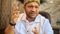 Anggota DPD RI Paul Finsen Mayor: Kapolresta Sorong Kota Diduga Melanggar Peraturan Kapolri