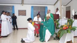 Misa Pelepasan Guru Agama STPK Yohanes Rasul, Mgr Yanuarius You: Kita Diutus Membawa Terang Injil