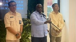 Menteri HAM Natalius Pigai Minta TNI-Polri Buka Jumlah Aparat yang Dikirim ke Tanah Papua