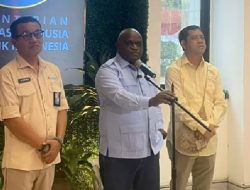 Menteri HAM Natalius Pigai Minta TNI-Polri Buka Jumlah Aparat yang Dikirim ke Tanah Papua