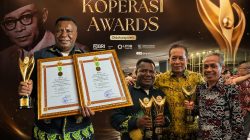 Bupati Mimika dan Kadis Koperasi Raih Koperasi Award, Menteri Juliantono: Award Berpijak Dedikasi