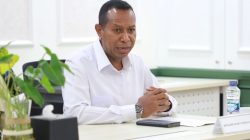 Gubernur Apolo Safanpo Sebut 300 Titik Hutan dan Lahan Terbakar di Provinsi Papua Selatan
