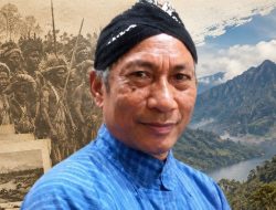Arkeologi Identitas dan Politik Keaslian