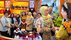 Khofifah Apresiasi Suzy Rettob Perkenalkan Produk Mimika Saat Expo Serambi Nusantara MTQ XXXI