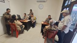 Bupati Johannes Rettob Adukan Pimpinan Media Online ke Kepolisian Resor Mimika Buntut Fake News