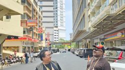 Prosa Lirik: Senjata Kemenangan dan Fajar Papua & Pelepas Tangis di Kebun Anggur Karya Yance Dou