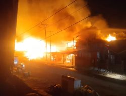 Kebakaran Melanda Pasar di Distrik Paniai Timur, 11 Orang Meninggal Dunia dan 40 Kios Hangus