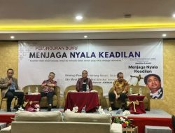 Dari Peluncuran Buku Menjaga Nyala Keadilan: Advokat Harus Selamatkan Hukum Indonesia
