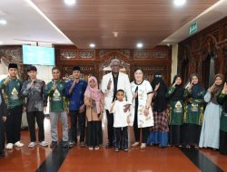 Bupati John Rettob dan Ny Suzy Herawati Hadir Menguatkan Peserta MTQ ke XXXI Asal Mimika