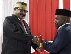 Gubernur Dr John Tabo Lantik Hamka Yelipele sebagai Anggota PAW MRP Provinsi Papua Pegunungan