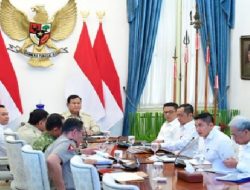 Prabowo Gelar Ratas Penanganan Karhutla, 1.673 Penerbangan Dalam Negeri Terkena Dampak