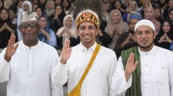 Gelar Tabligh Akbar Bersama Habib Husein Ja’far, Bupati Mimika John Rettob Ajak Warga Jaga Harmoni
