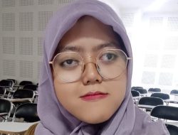 Anatomi Strip Foto LDR: Ketika Jarak Ditaklukkan oleh Bando Kelinci Digital dan Hitung Mundur Tiga Detik